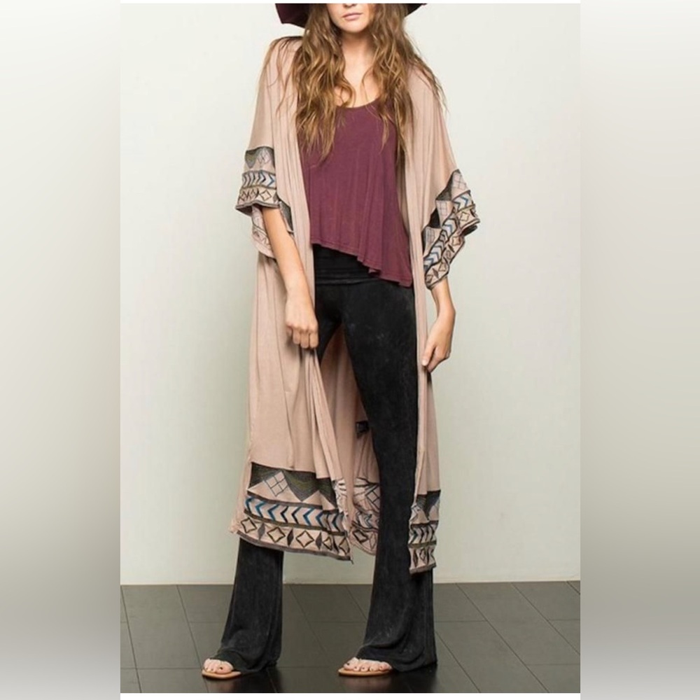 New Pol Bohemian Tan Kimono Cardigan one size fits most 🌹🌸🌸